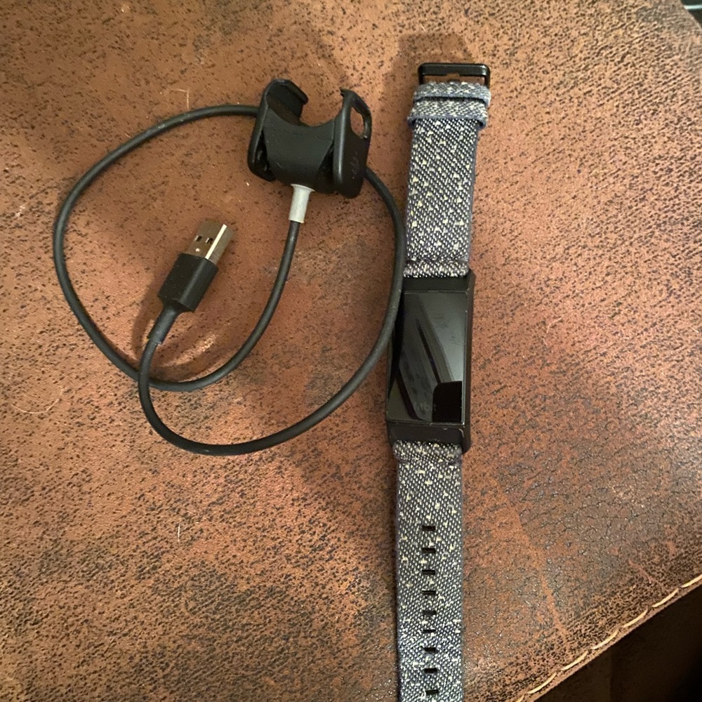 Fitbit charge 4